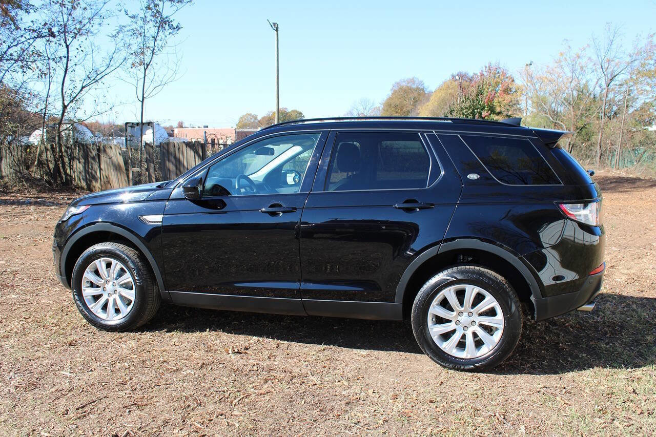 Used 2018 Land Rover Discovery Sport SE image 12