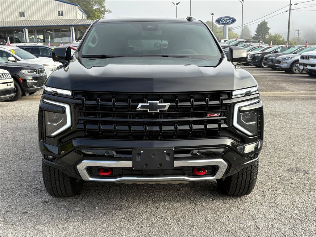 Used 2025 Chevrolet Tahoe Z71 w/ Comfort Package AWD/4WD image 2