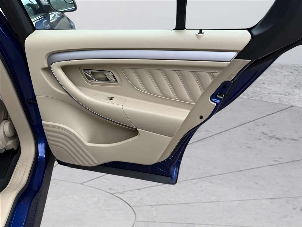 Used 2013 Ford Taurus SEL FWD image 25