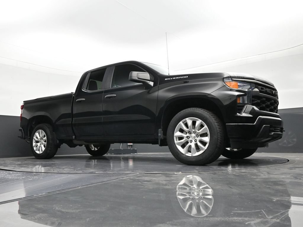 Used 2023 Chevrolet Silverado 1500 Custom RWD image 26