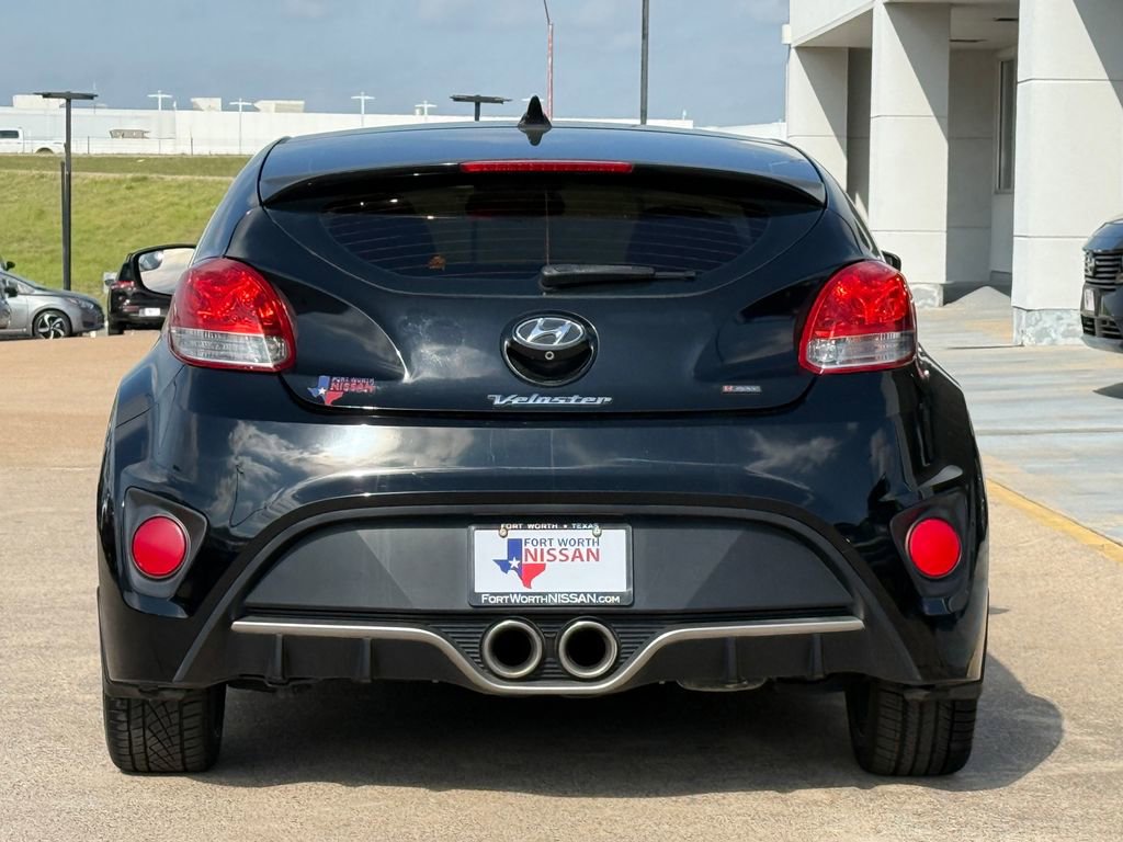 Used 2016 Hyundai Veloster Turbo R-Spec image 8