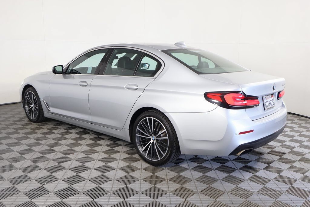 Used 2021 BMW 540i w/ Premium Package RWD image 6
