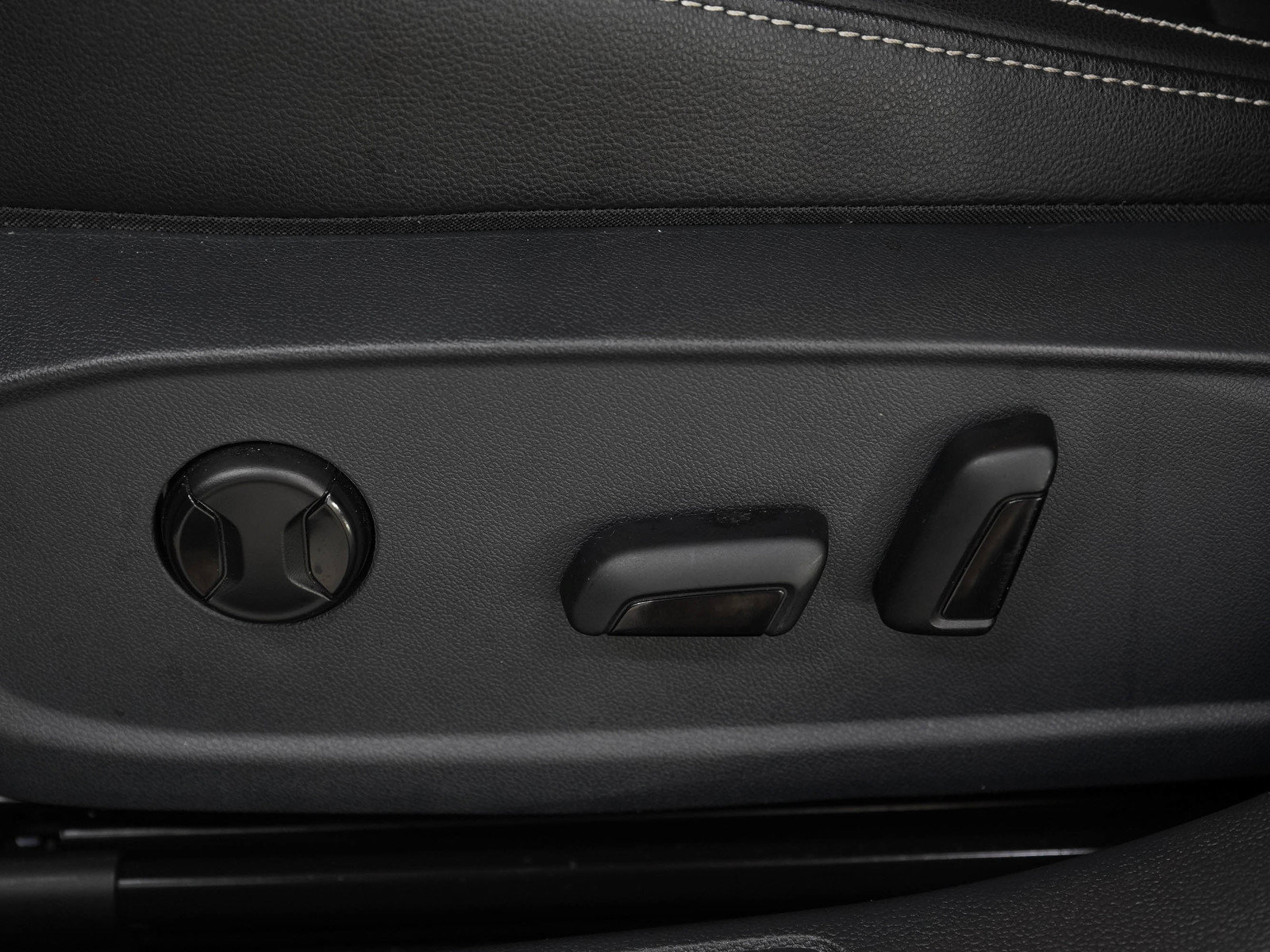 Used 2022 Volkswagen Jetta SE FWD image 22