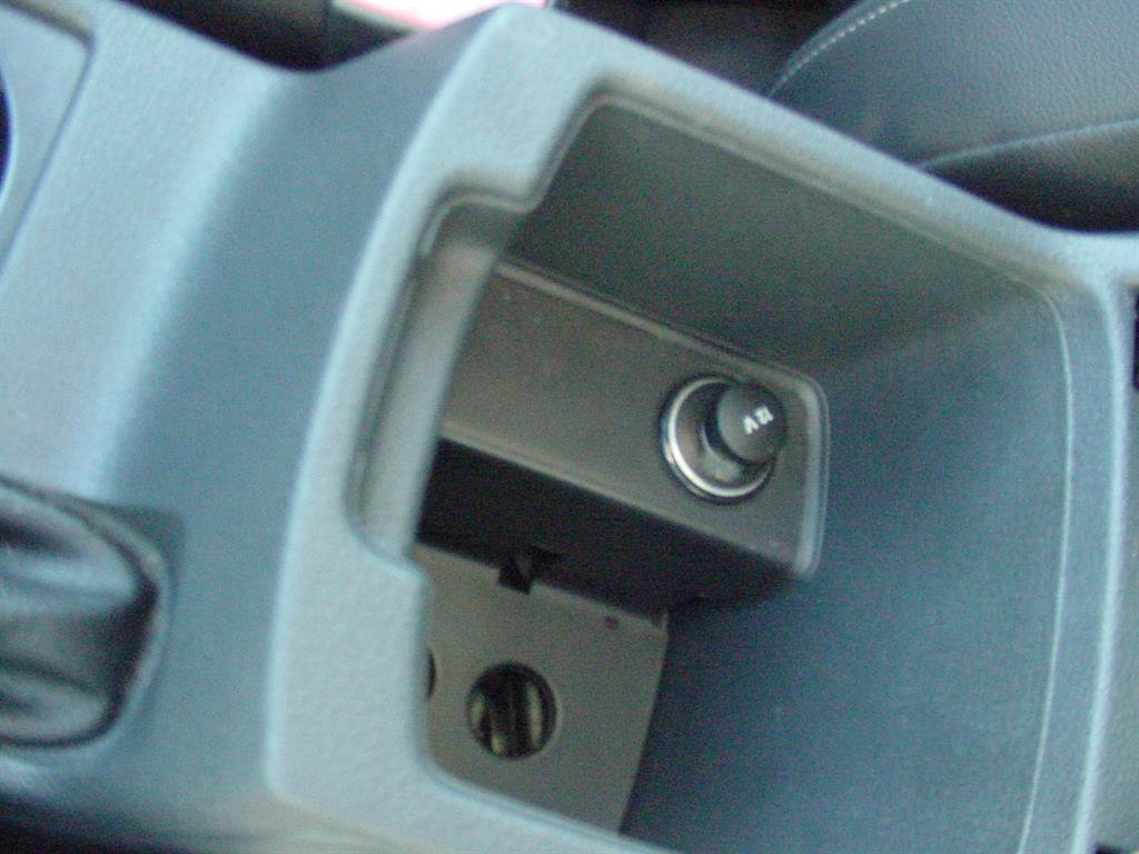 Used 2015 Volkswagen Golf SE image 25