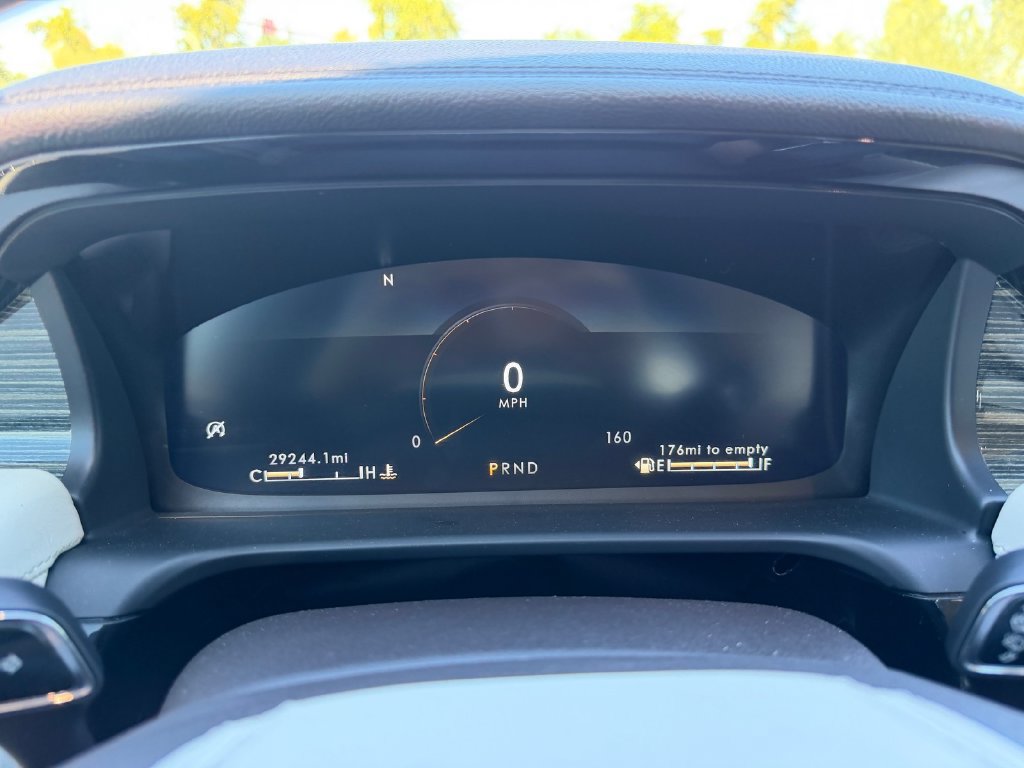 Certified 2023 Lincoln Aviator Black Label w/ Class IV Trailer Tow Package AWD/4WD image 20