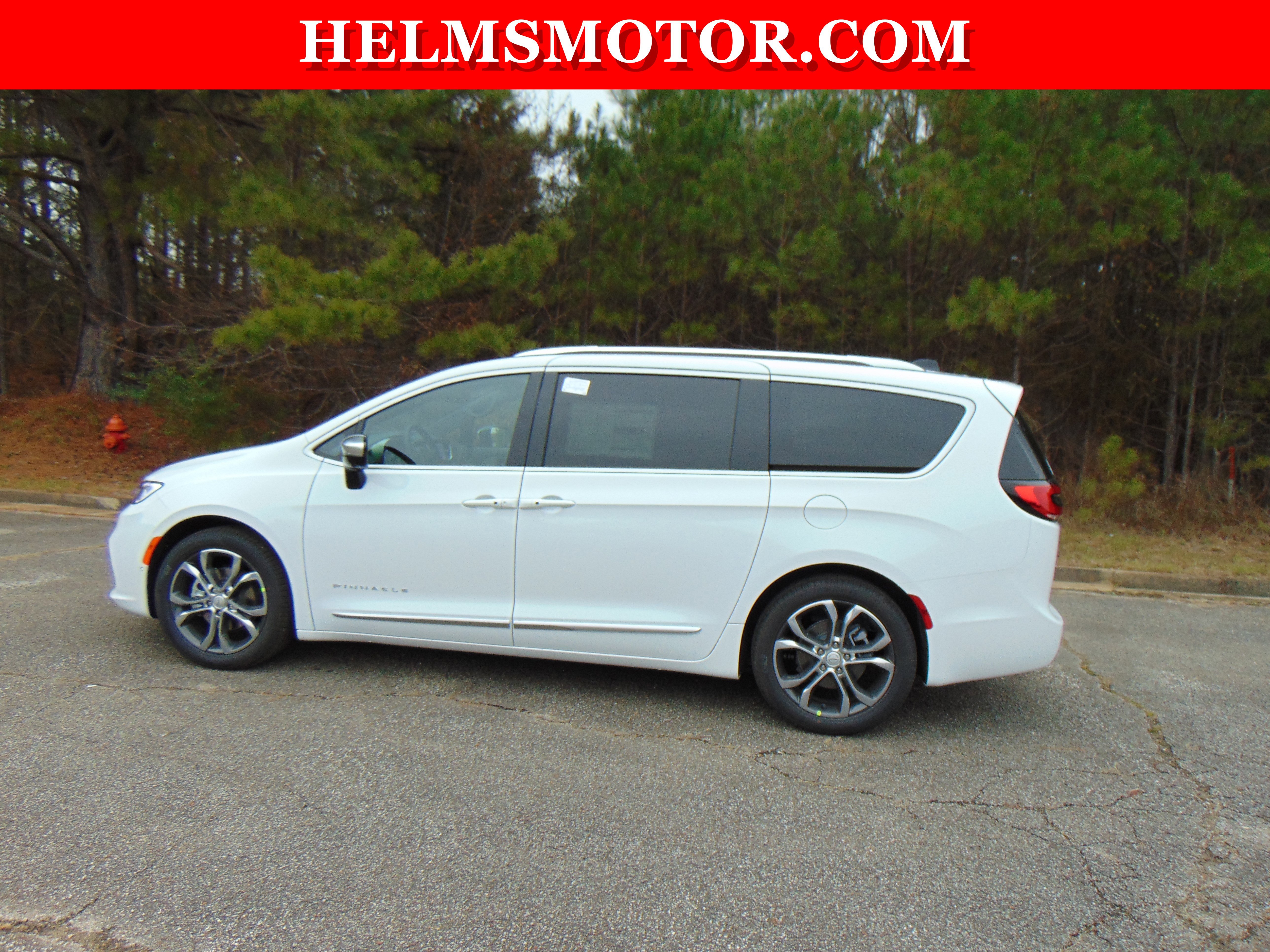 New 2026 Chrysler Pacifica Pinnacle image 6