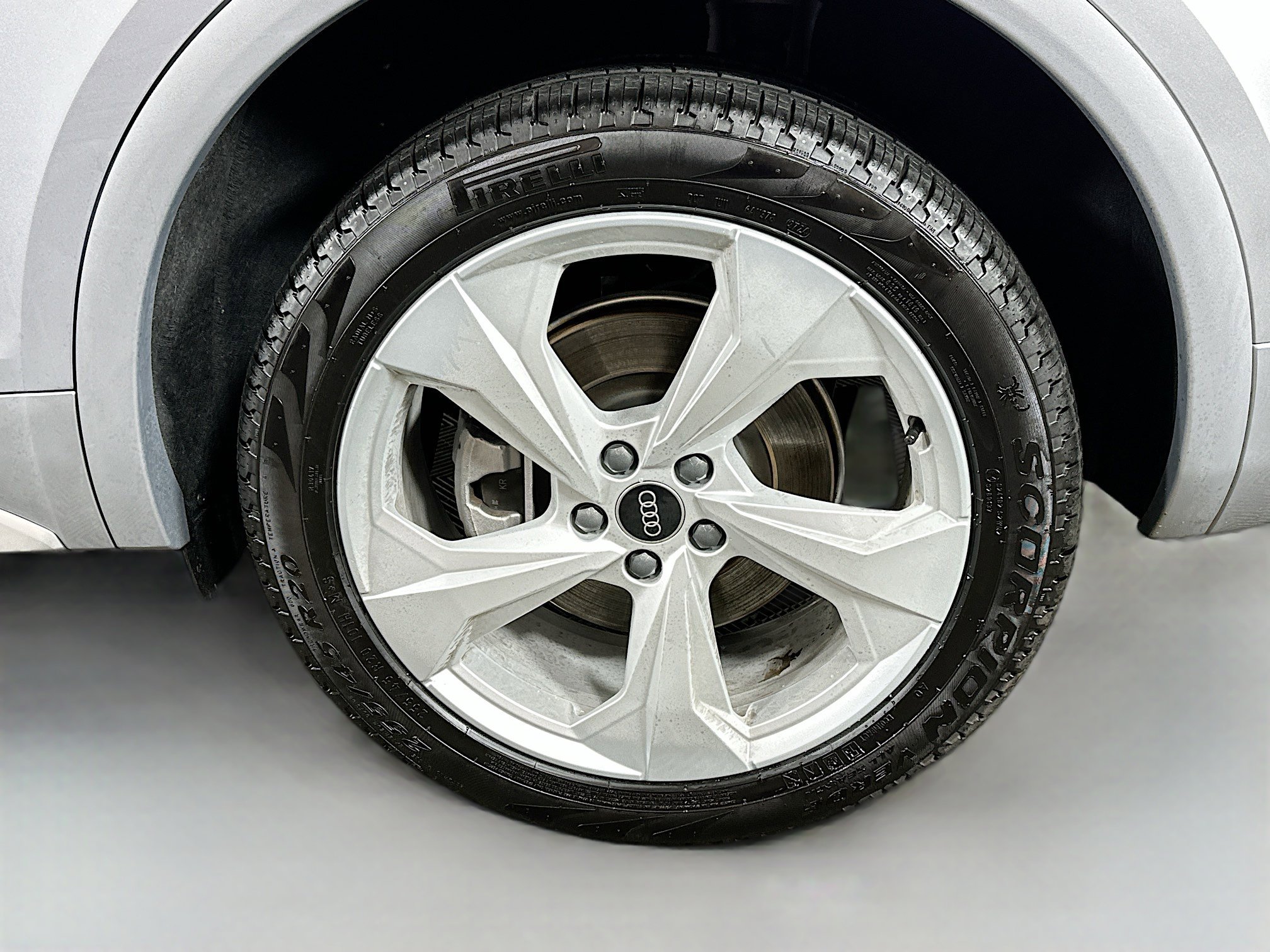 Certified 2025 Audi Q5 2.0T Premium Plus w/ Premium Plus Package image 32