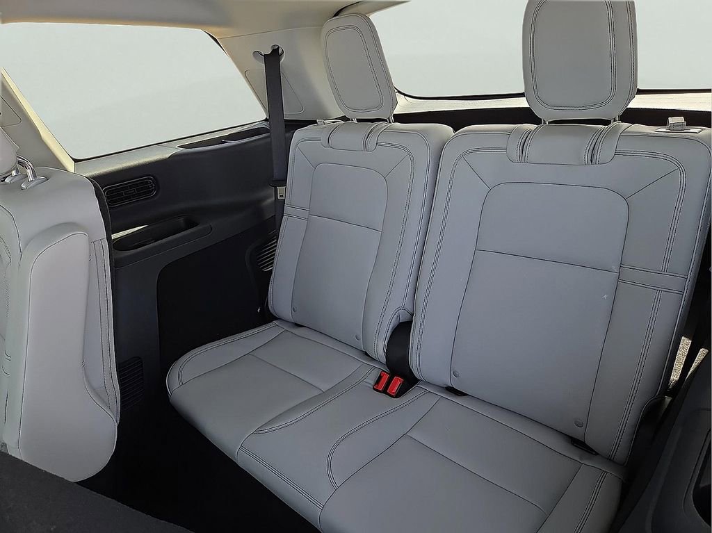 New 2026 Lincoln Aviator Reserve AWD/4WD image 15
