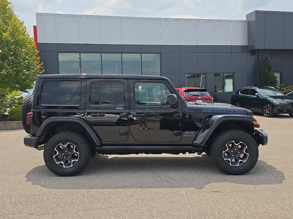 Used 2023 Jeep Wrangler Unlimited Rubicon 4xe w/ Cold Weather Group AWD/4WD image 9