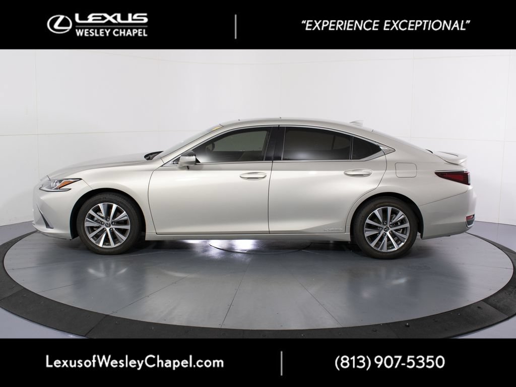 Used 2020 Lexus ES 300h w/ Premium Package FWD image 7