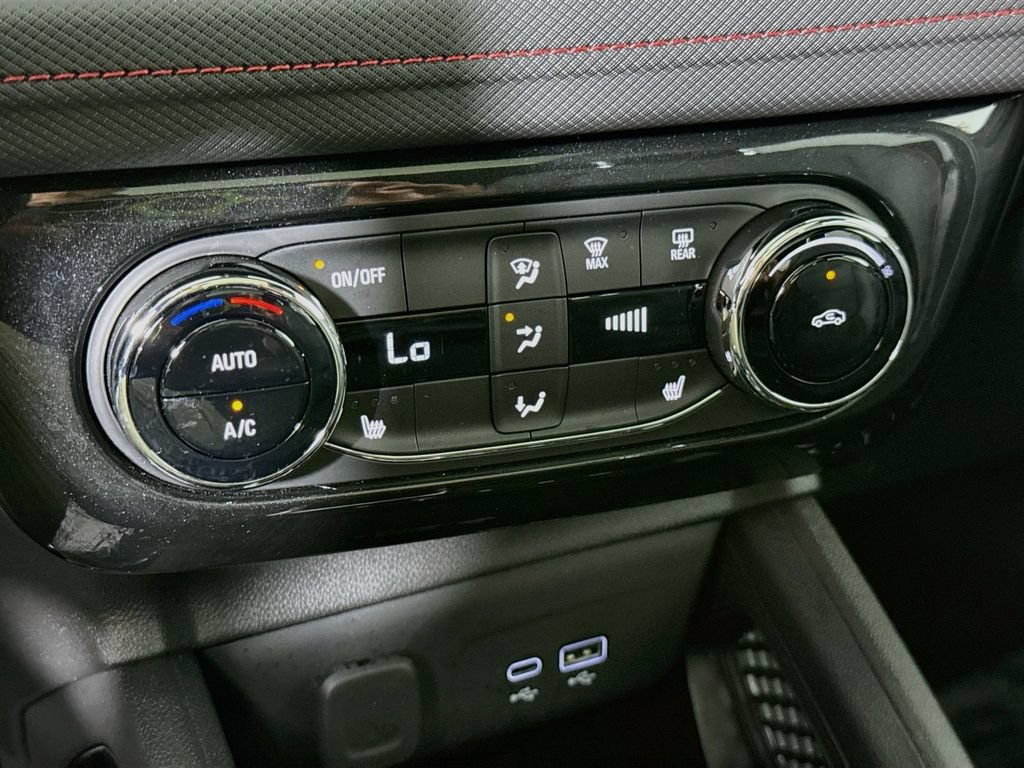 Used 2026 Chevrolet TrailBlazer RS w/ Convenience Package AWD/4WD image 7