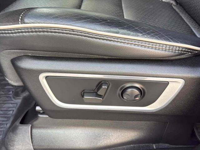 Used 2022 RAM 1500 Laramie w/ Sport Appearance Package AWD/4WD image 18