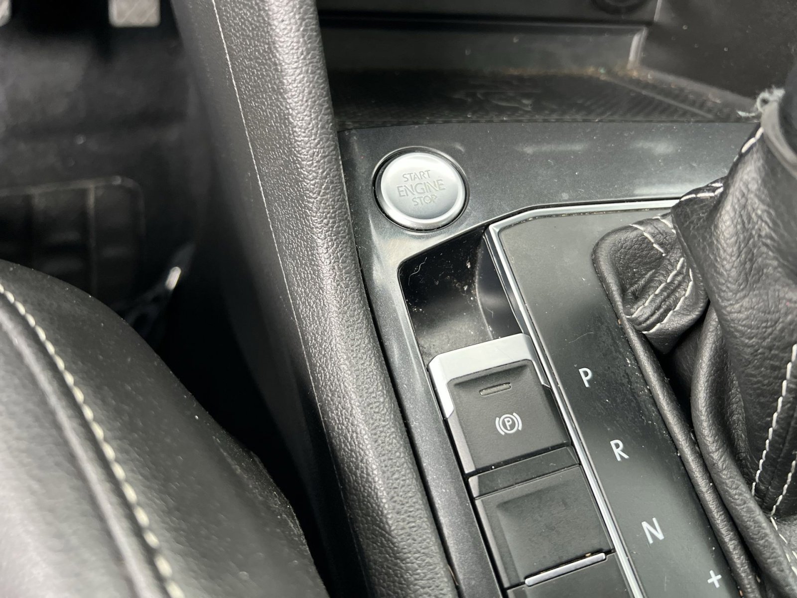 Used 2021 Volkswagen Tiguan SEL image 26