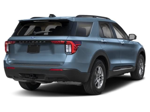 New 2026 Ford Explorer Active RWD image 3