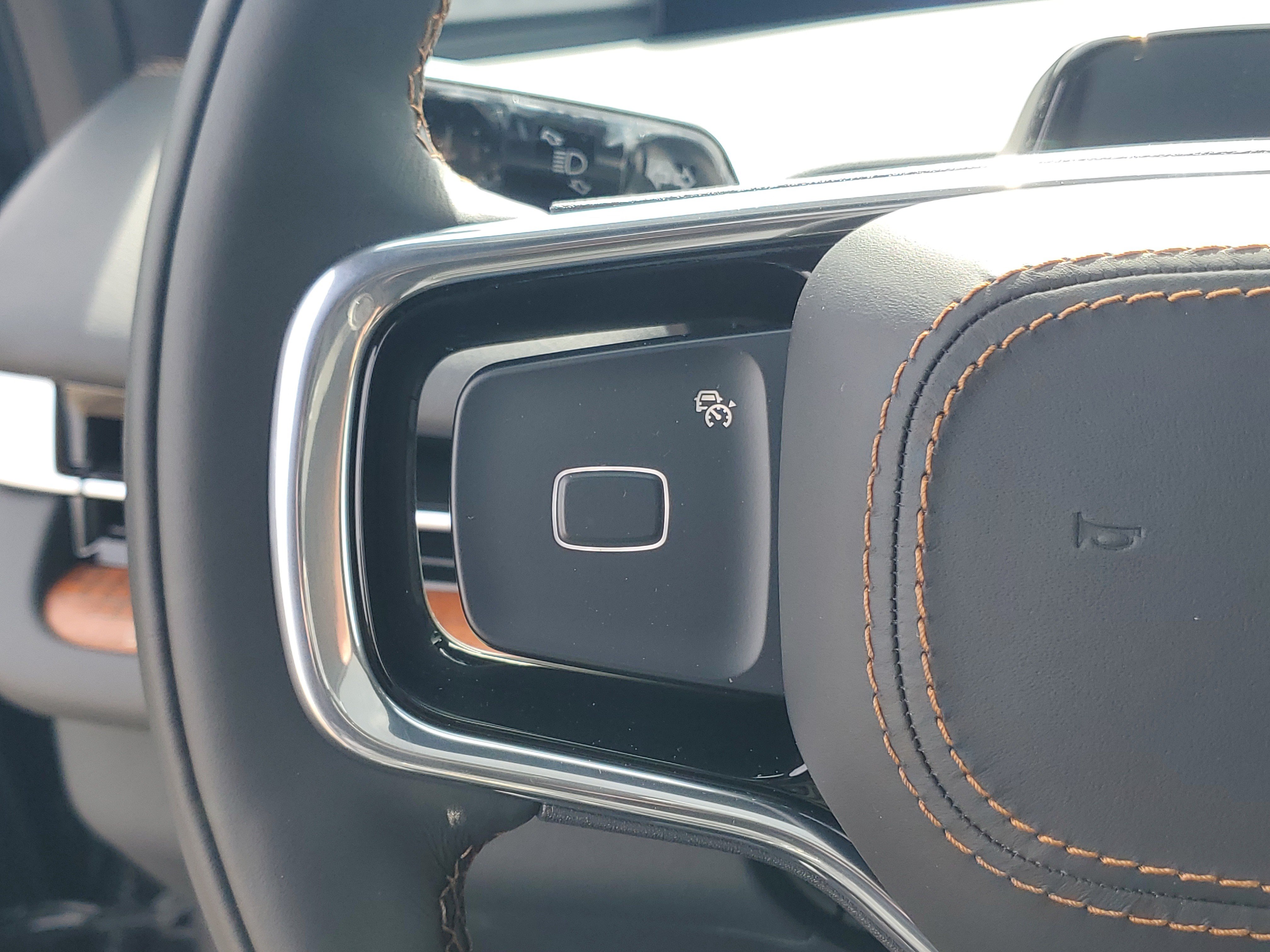 New 2026 Lincoln Navigator L Black Label AWD/4WD image 17