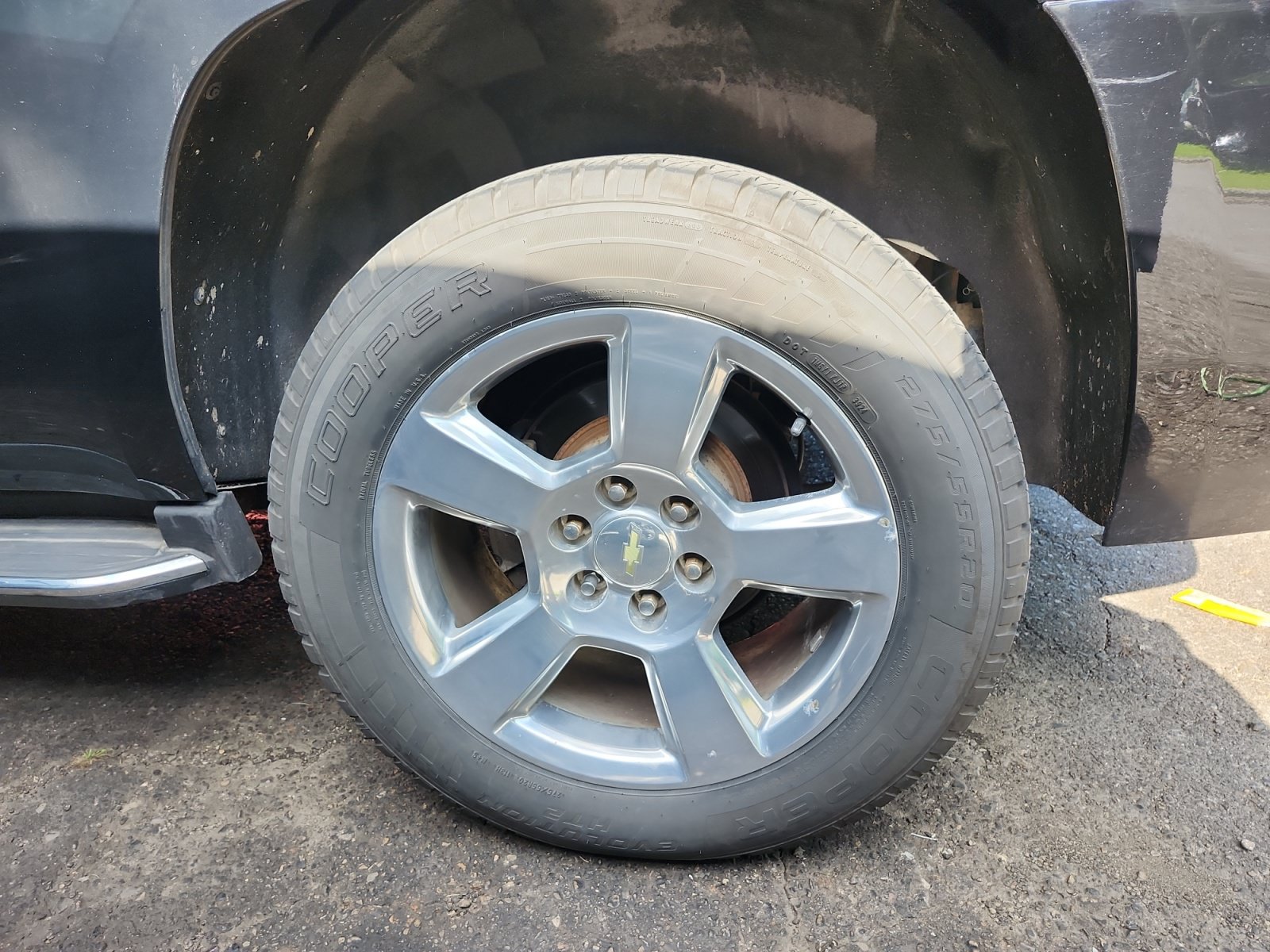 Used 2015 Chevrolet Tahoe LTZ AWD/4WD image 16
