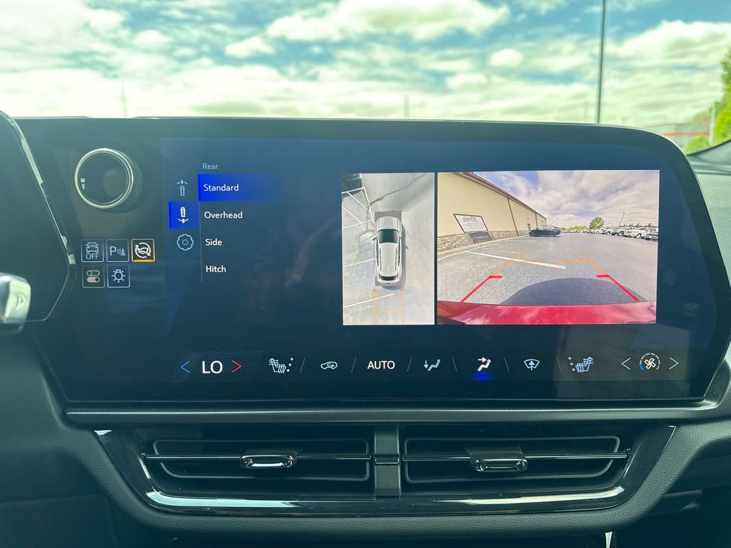 Used 2024 Chevrolet Equinox EV RS w/ Active Safety Package 3 FWD image 75