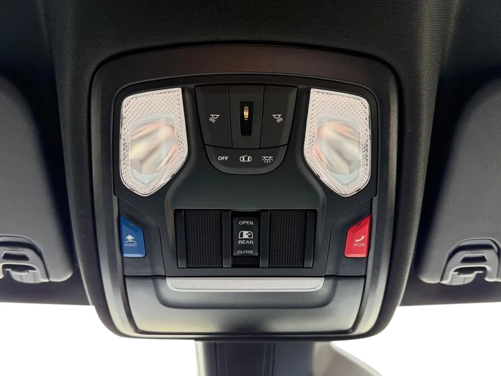 New 2026 RAM 1500 Express AWD/4WD image 20