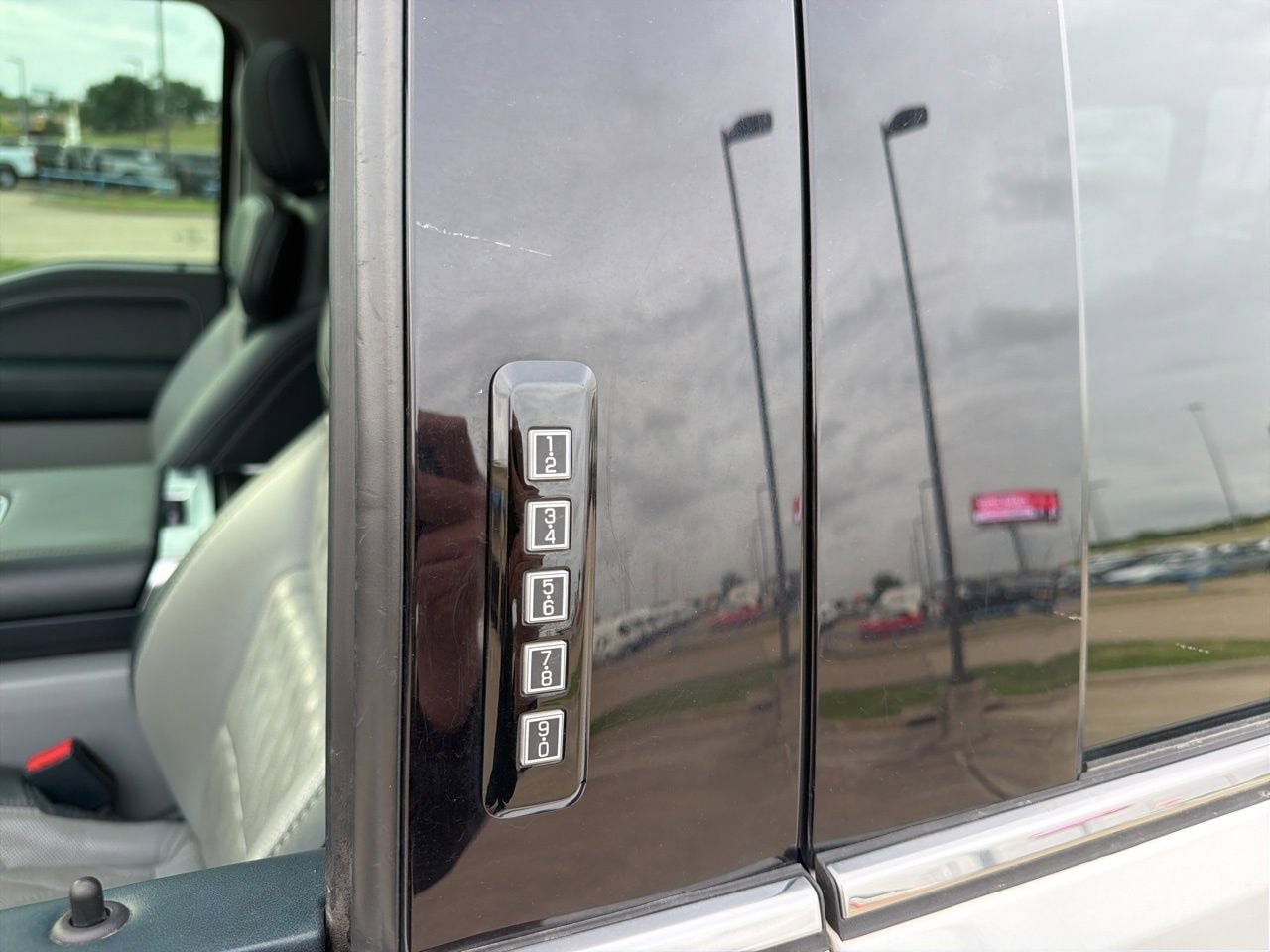 Used 2021 Ford F150 Limited AWD/4WD image 27
