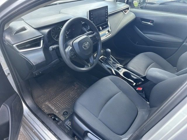 Used 2020 Toyota Corolla LE FWD image 17