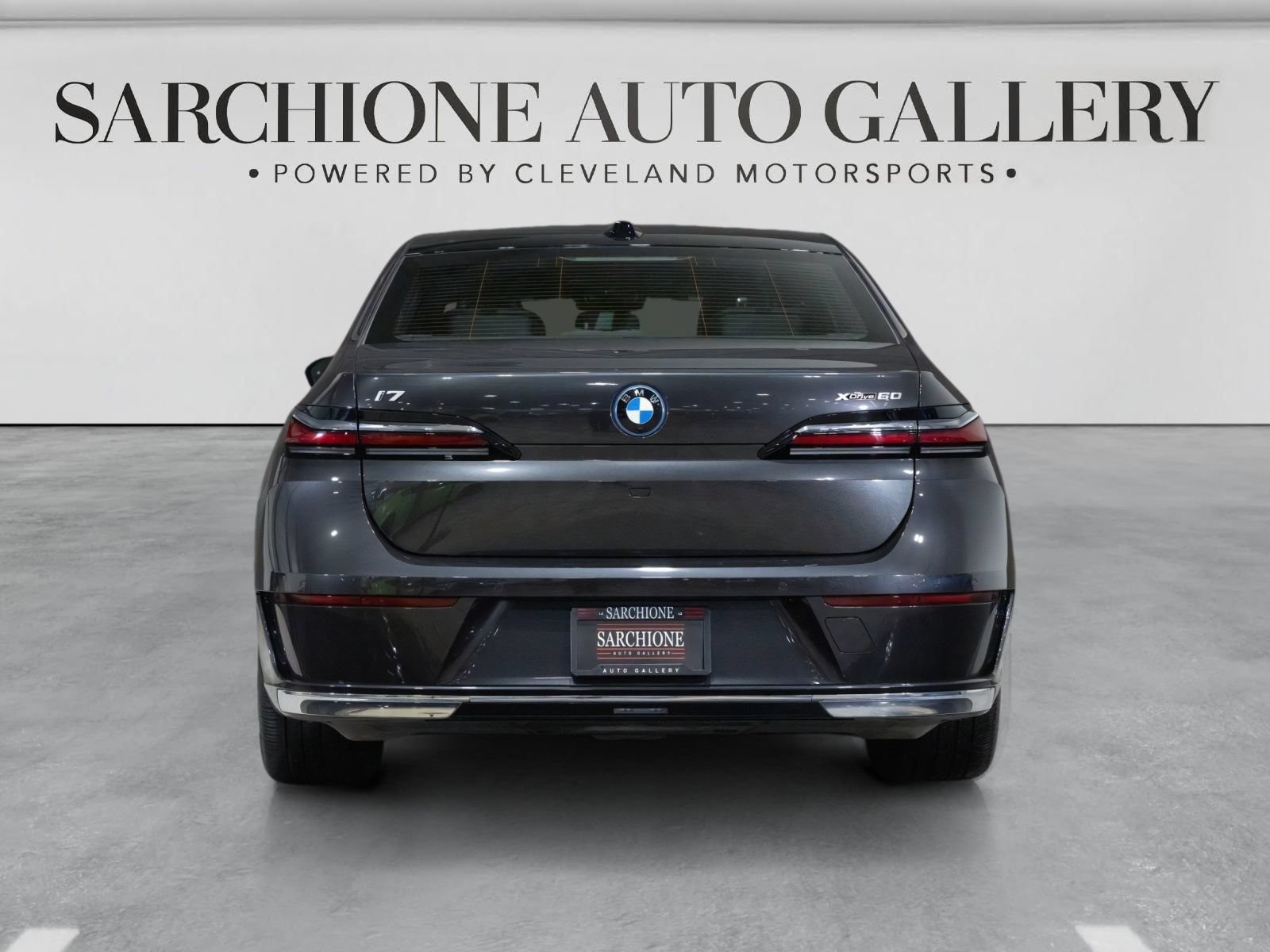 Used 2025 BMW i7 xDrive60 AWD/4WD image 17