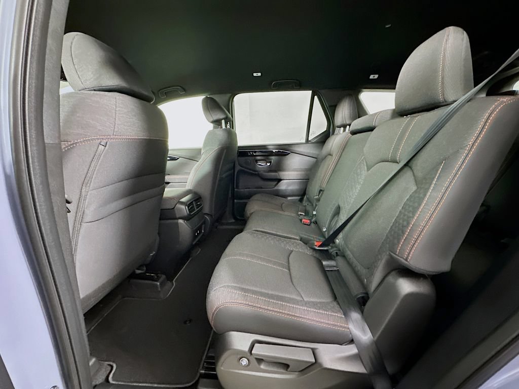 Used 2026 Honda Pilot Sport image 17