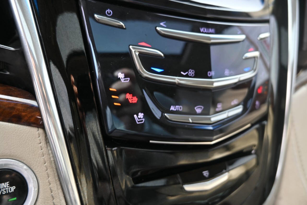 Used 2015 Cadillac Escalade Luxury RWD image 21