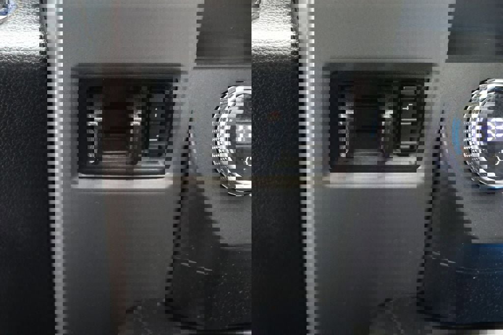 Used 2021 Ford Expedition Max XLT image 28