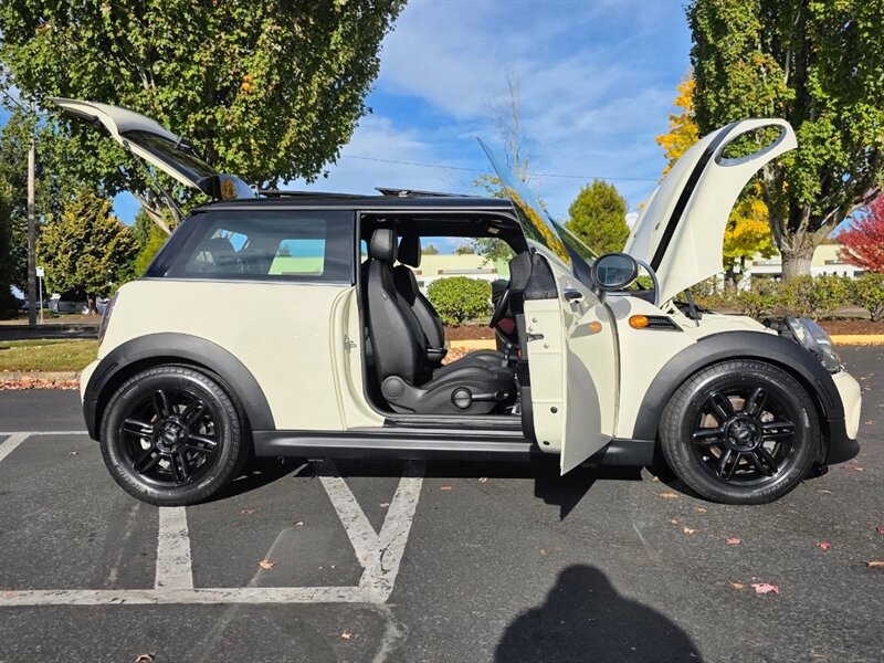 Used 2013 MINI Cooper Hardtop w/ Premium Pkg 2 FWD image 24