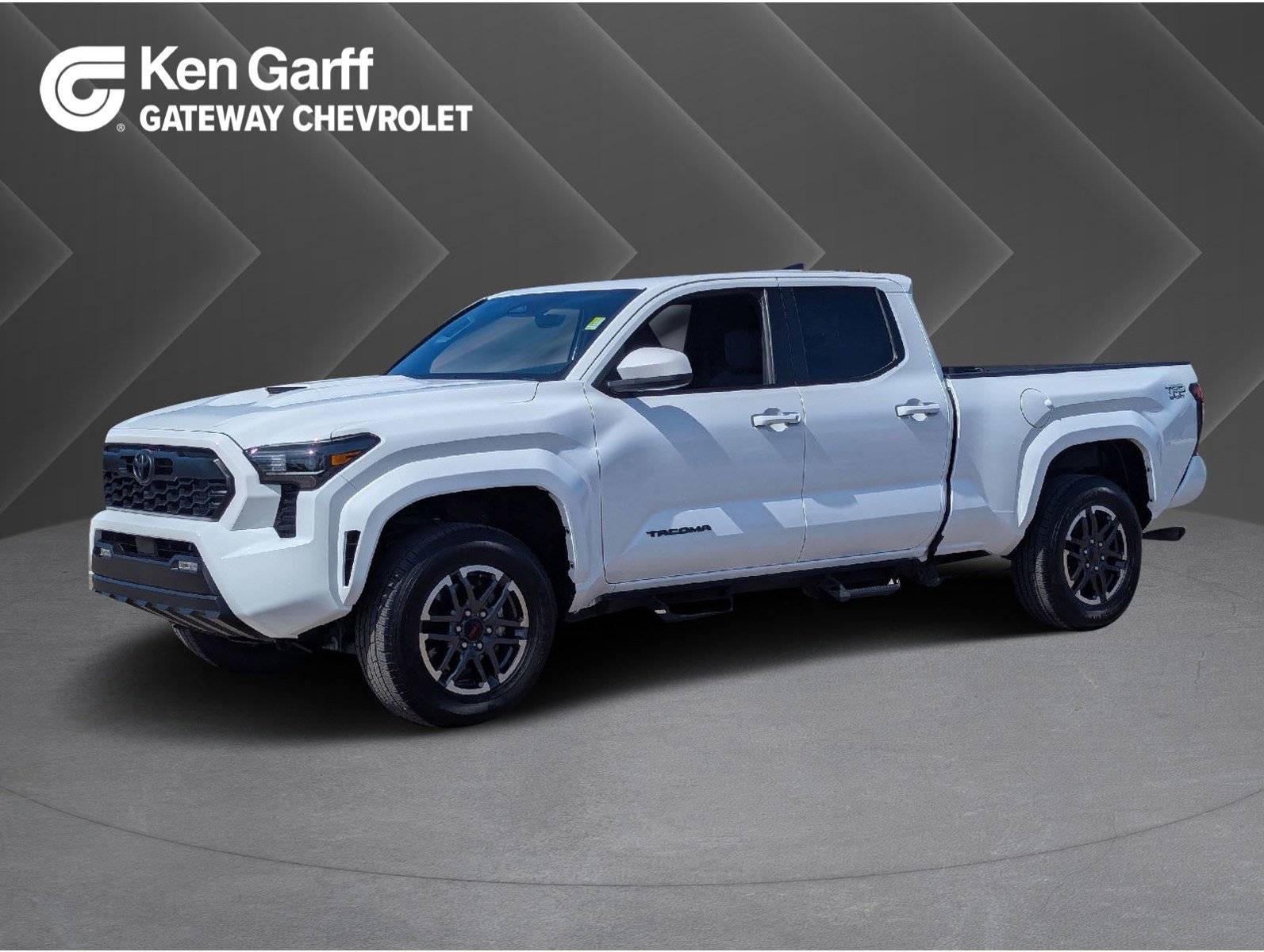 Used 2025 Toyota Tacoma TRD Sport image 1
