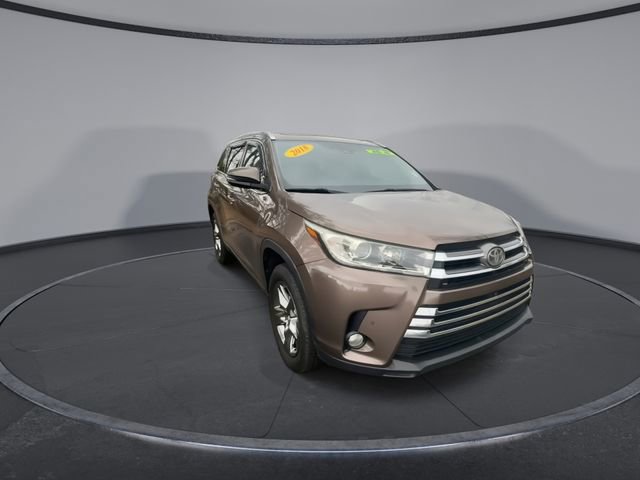 Used 2018 Toyota Highlander Limited image 3