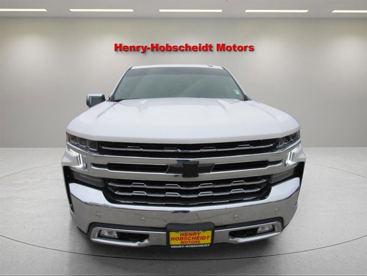 Used 2022 Chevrolet Silverado 1500 LTZ AWD/4WD image 2