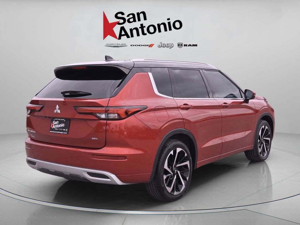 Used 2023 Mitsubishi Outlander SEL image 8