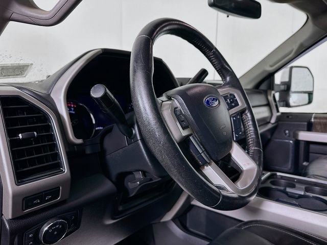 Used 2019 Ford F350 Lariat w/ Chrome Package image 10