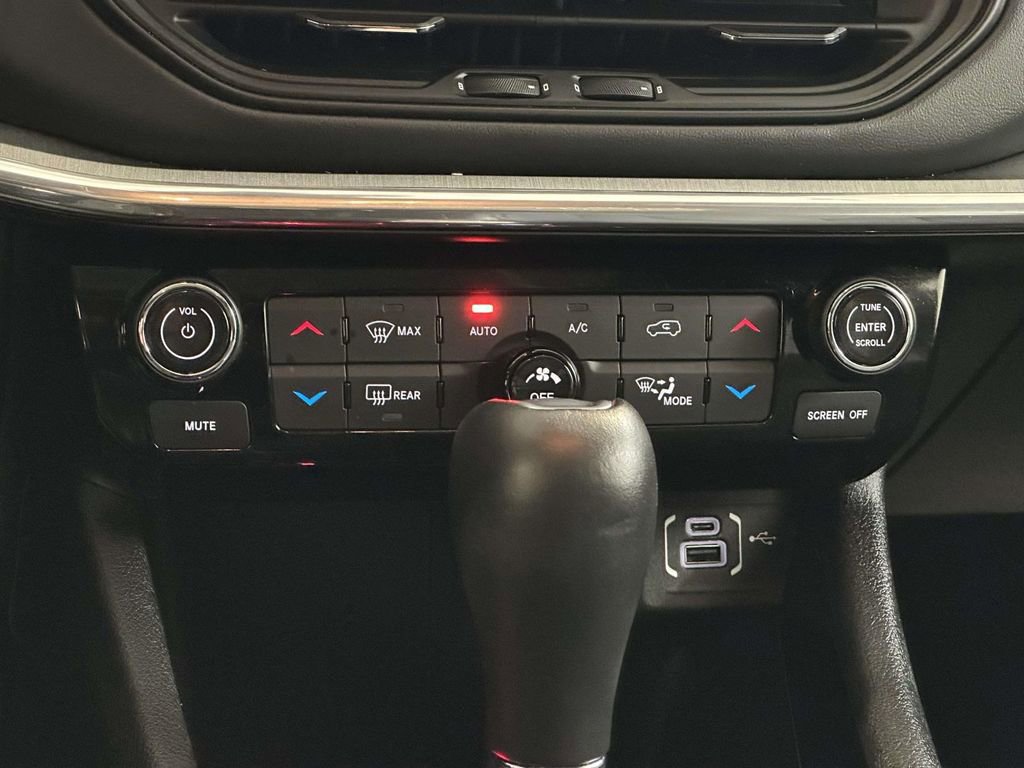 Used 2023 Jeep Compass High Altitude image 23