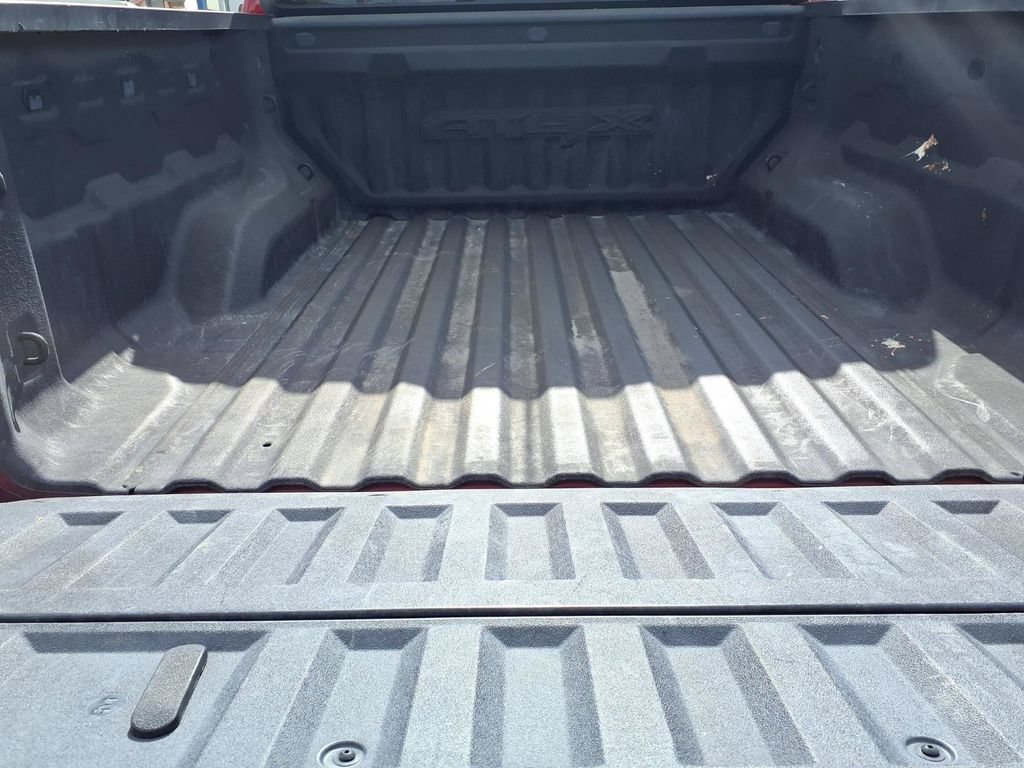 Used 2024 GMC Canyon AT4X AWD/4WD image 11