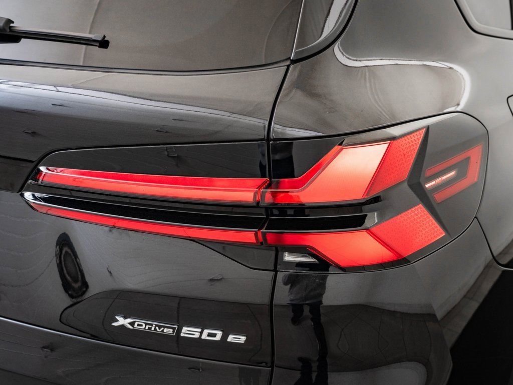 Certified 2024 BMW X5 xDrive50e w/ Executive Package image 9