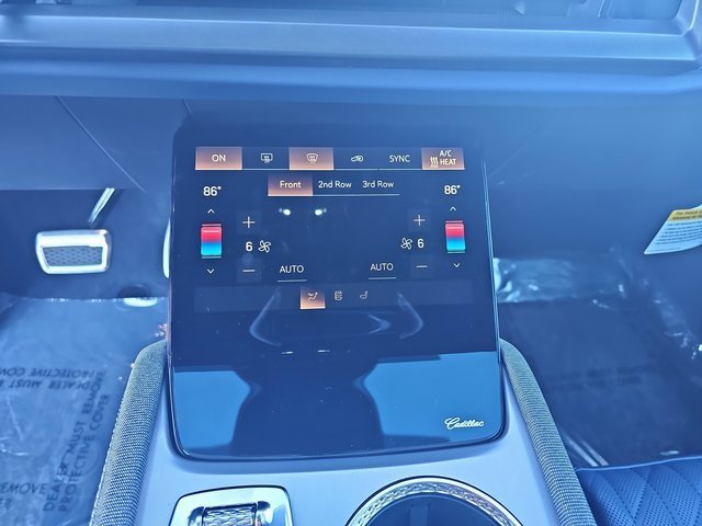New 2026 Cadillac Vistiq Premium Luxury w/ LPO, Floor Liner Package image 25