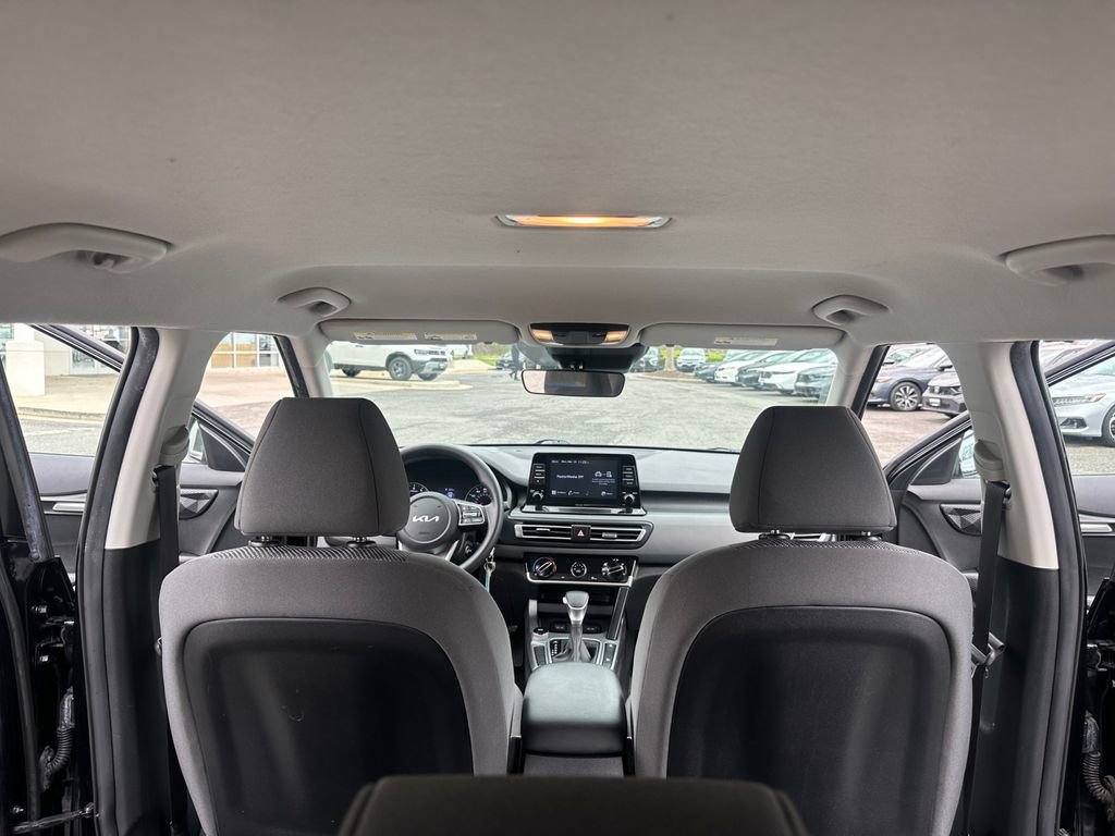Used 2023 Kia Seltos LX image 27