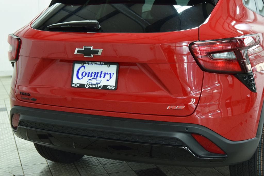 New 2026 Chevrolet Trax RS w/ Driver Confidence Package FWD image 21