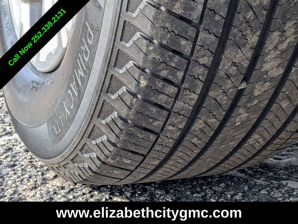 Used 2024 GMC Yukon XL SLE w/ Gmc Pro Safety Plus Package image 13