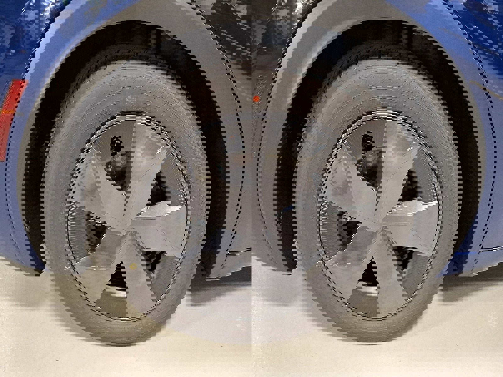 New 2026 Toyota Prius SE image 5