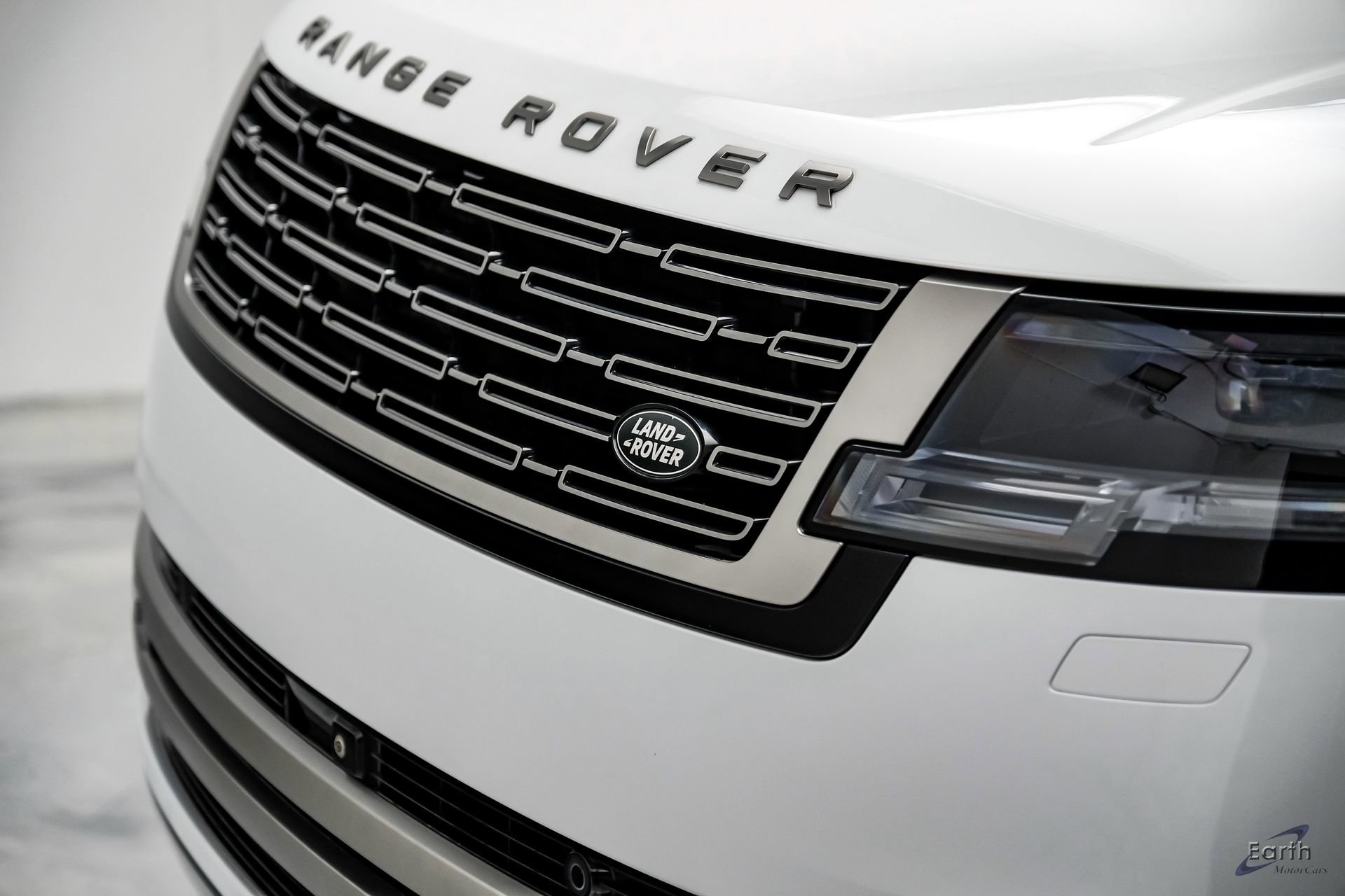 Used 2023 Land Rover Range Rover SE image 30