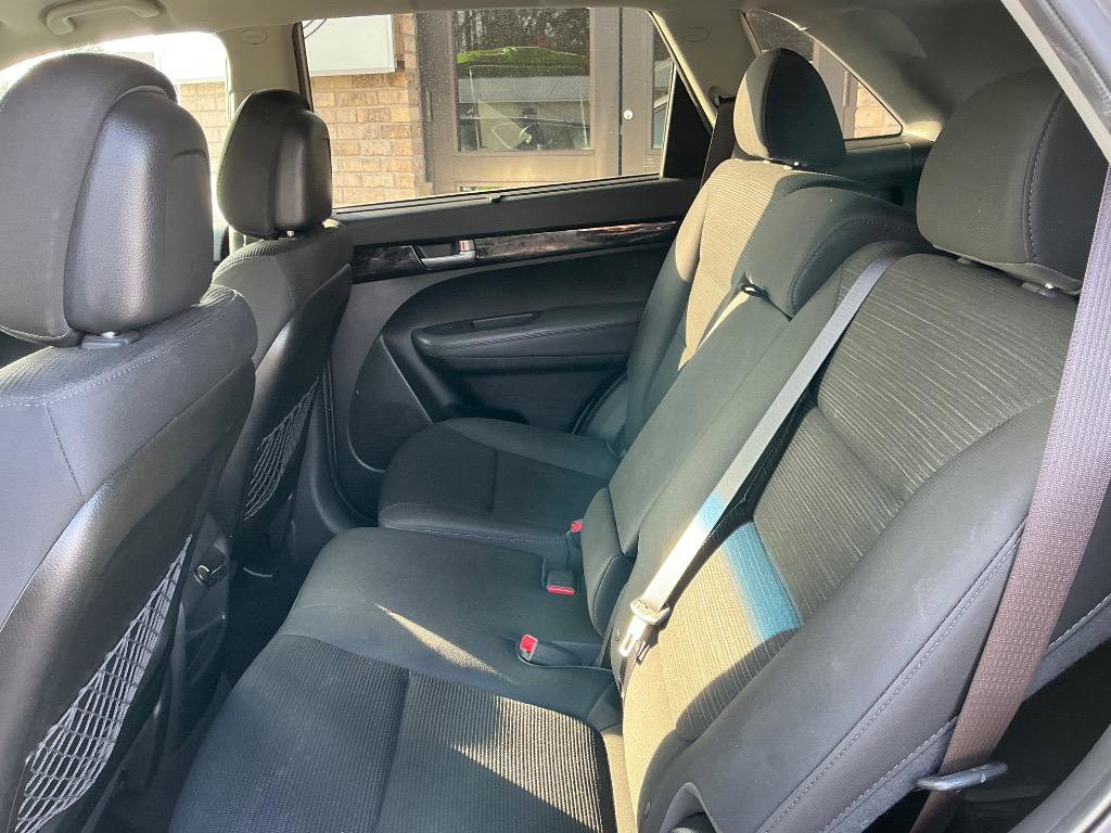 Used 2014 Kia Sorento LX AWD/4WD image 8