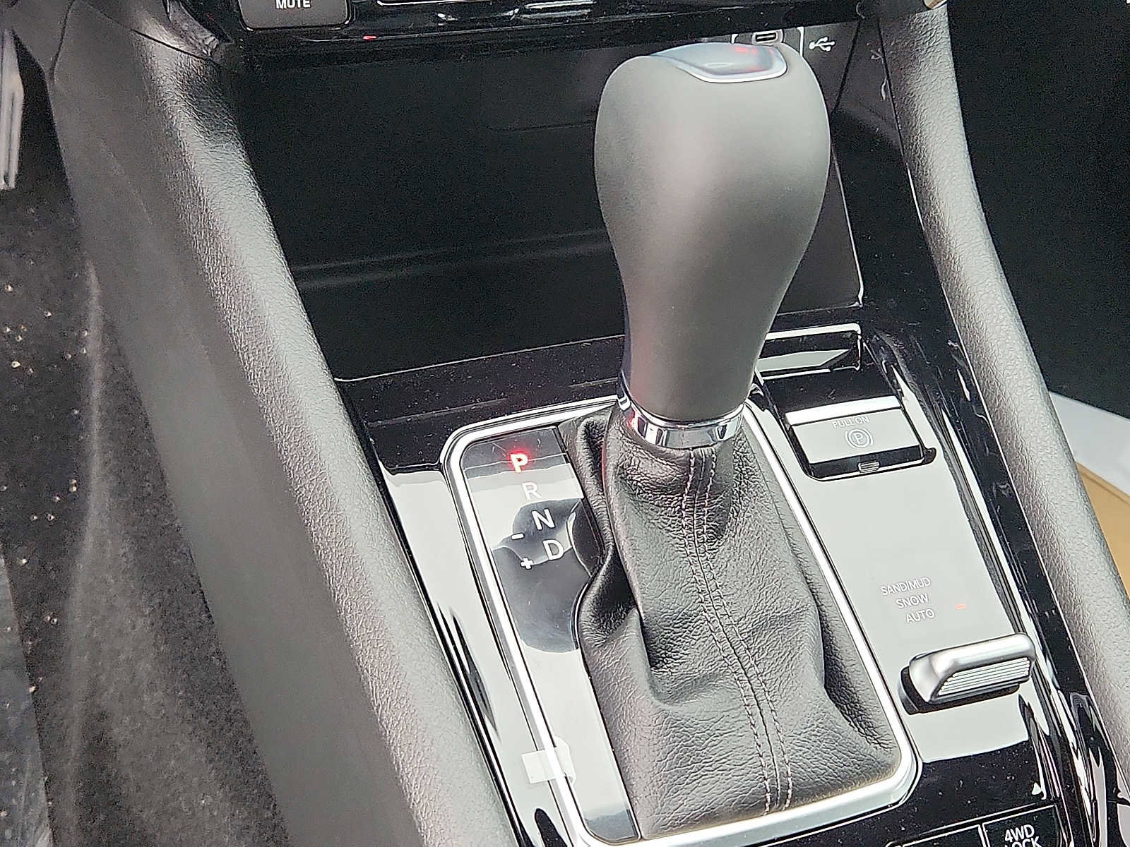 New 2026 Jeep Compass Limited image 10