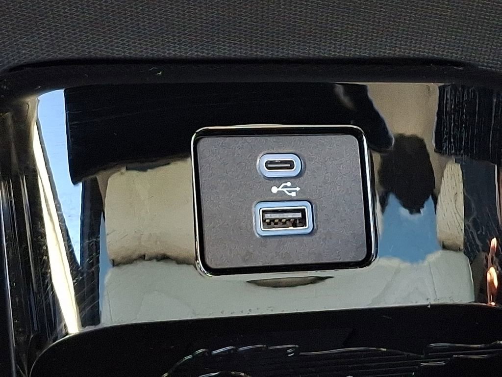 Used 2022 Ford Mustang Mach-E Premium w/ Ice White Appearance Package image 25