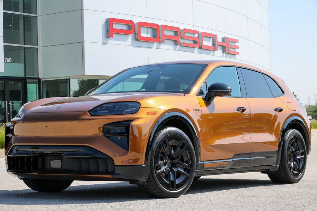 New 2026 Porsche Cayenne Turbo AWD/4WD image 1