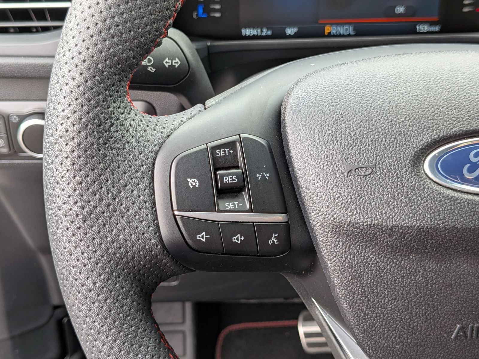 Used 2023 Ford Escape ST-Line w/ Equipment Group 301A FWD image 18