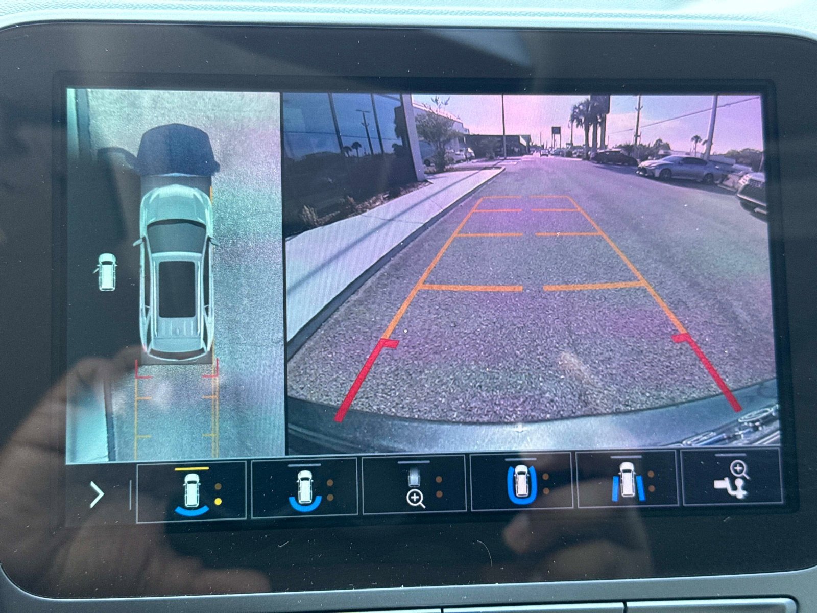 Used 2019 Chevrolet Equinox Premier AWD/4WD image 24