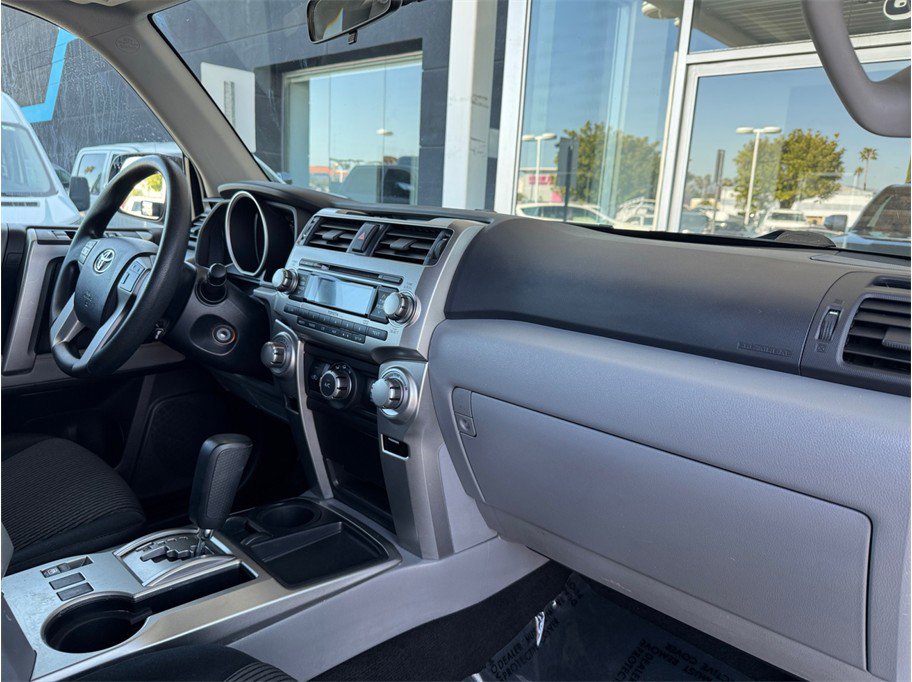 Used 2011 Toyota 4Runner SR5 image 17